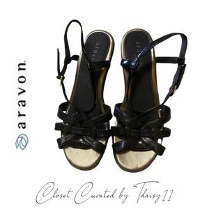 Aravon | 9.5B Black Wedge Sandal